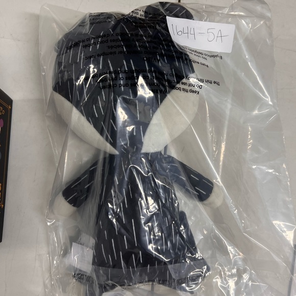 Disney Tim Burton’s The Nightmare Before Christmas Vampire Teddy Plush NWT - Picture 5 of 7